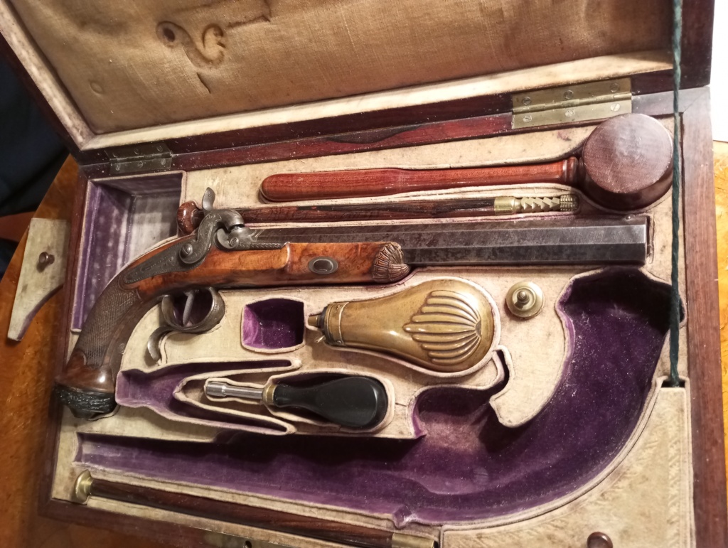 Пистолеты пушкинской поры.jpg