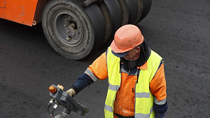 Около 15 млрд рублей направят на текущий ремонт дорог в регионах