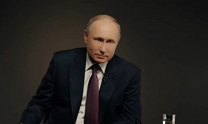 Путин отказался считать себя царём