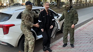 В Крыму задержали шпионку СБУ В Крыму задержали шпионку СБУ