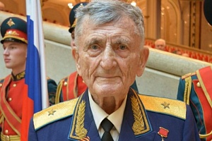 Умер советский лётчик-ас Сергей Крамаренко Умер советский лётчик-ас Сергей Крамаренко