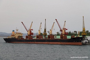 Россия бескорыстно отправила Северной Корее 25 тысяч тонн зерна Россия бескорыстно отправила Северной Корее 25 тысяч тонн зерна