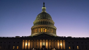 Палата представителей США отвергла две поправки о сокращении помощи Киеву