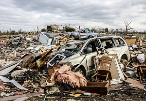 Число жертв торнадо в США превысило 90