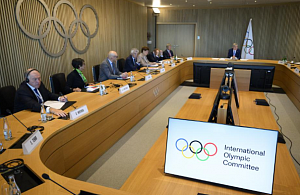 МОК может допустить российских спортсменов к стартам на очень жестких условиях