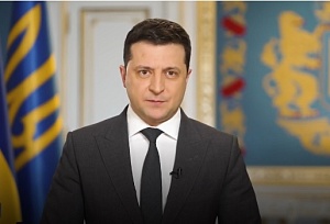 Зеленский призвал украинцев успокоиться и не паниковать Зеленский призвал украинцев успокоиться и не паниковать