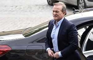 Суд отправил под домашний арест Виктора Медведчука Суд отправил под домашний арест Виктора Медведчука