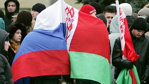 90% белорусов выступают за союзничество с Россией 90% белорусов выступают за союзничество с Россией