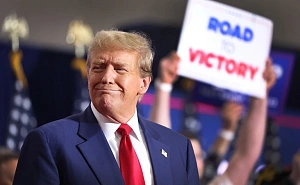 Трамп: я бомбил бы Москву и Пекин будь я президентом Трамп: я бомбил бы Москву и Пекин будь я президентом