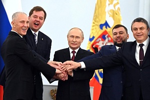 Путин: Россия будет защищать свою землю всеми имеющимися средствами Путин: Россия будет защищать свою землю всеми имеющимися средствами
