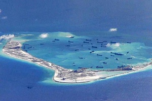Китай обвинил США во вторжении в свои воды Китай обвинил США во вторжении в свои воды