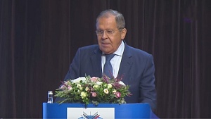 Лавров: попытки изолировать Россию обречены на провал Лавров: попытки изолировать Россию обречены на провал