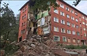 В Омске обрушилась часть жилого дома В Омске обрушилась часть жилого дома