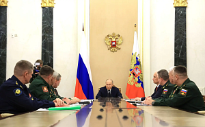 Путин провёл встречу с командующими войсками военных округов Путин провёл встречу с командующими войсками военных округов