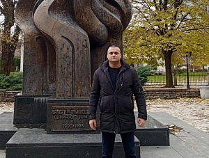Филип Егелич: «Защищая себя, мы защищаем русских. И наоборот» Филип Егелич: «Защищая себя, мы защищаем русских. И наоборот»