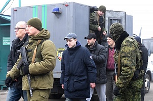 В Донбассе начался большой обмен пленными В Донбассе начался большой обмен пленными
