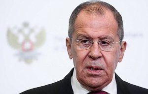 Лавров: Россия не намерена отказываться от ядерного оружия Лавров: Россия не намерена отказываться от ядерного оружия