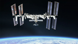 Выход российских космонавтов в открытый космос перенесён по просьбе США