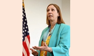 Посол США в РФ: американцы не считают россиян врагами Посол США в РФ: американцы не считают россиян врагами