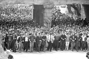 Никаких «саперных лопаток» не было… Никаких «саперных лопаток» не было…