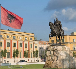 МИД РФ: Москва не оставит без ответа высылку дипломата из Албании