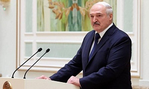 Лукашенко пригрозил протестующим решительными действиями Лукашенко пригрозил протестующим решительными действиями