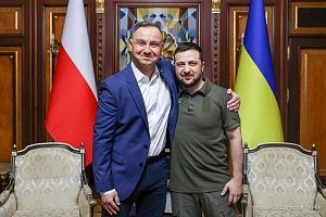 СВР: Зеленский добровольно сдаёт Польше суверенитет Украины СВР: Зеленский добровольно сдаёт Польше суверенитет Украины