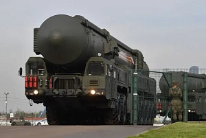 Расчёты комплексов «Ярс» вышли на боевое патрулирование Расчёты комплексов «Ярс» вышли на боевое патрулирование