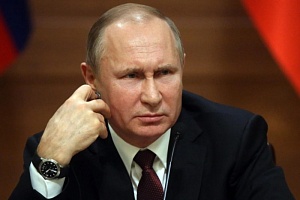 В Кремле назвали чушью слухи о болезни Путина и его отставке В Кремле назвали чушью слухи о болезни Путина и его отставке