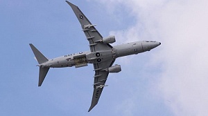 Российский Су-27 перехватил самолет ВВС США над Балтикой Российский Су-27 перехватил самолет ВВС США над Балтикой