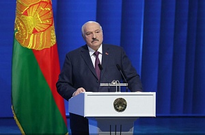 Лукашенко предложил прекратить боевые действия на Украине и объявить перемирие Лукашенко предложил прекратить боевые действия на Украине и объявить перемирие