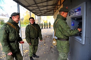 Российским силовикам увеличат оклады