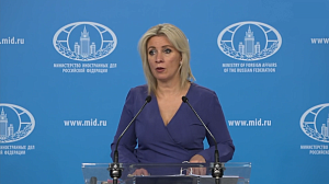 Захарова назвала неприемлемой критику российских миротворцев в Карабахе Захарова назвала неприемлемой критику российских миротворцев в Карабахе