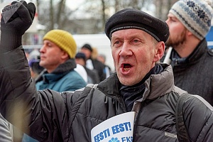 «Предателей – на виселицу!» «Предателей – на виселицу!»