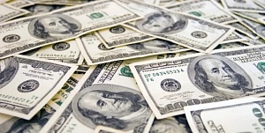 МВФ выделил России 17,5 млрд долларов МВФ выделил России 17,5 млрд долларов