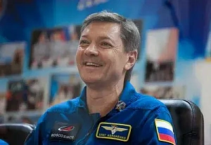 Российский космонавт установил мировой рекорд по длительности полётов Российский космонавт установил мировой рекорд по длительности полётов
