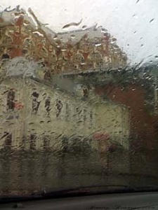 В выходные будет лить дождь В выходные будет лить дождь