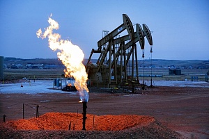 Цена на нефть взлетела до 96 долларов за баррель Цена на нефть взлетела до 96 долларов за баррель
