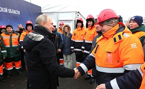 Путин открыл транспортную развязку в Химках Путин открыл транспортную развязку в Химках