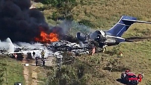 В США потерпел крушение самолёт с 21 человеком на борту В США потерпел крушение самолёт с 21 человеком на борту