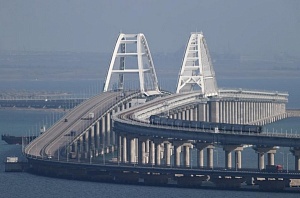 Открыто движение по восстановленной части Крымского моста Открыто движение по восстановленной части Крымского моста