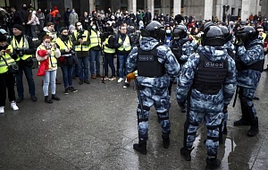 МВД: на незаконные акции вышли около 14 тысяч россиян