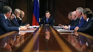 Медведев призвал «Роскосмос» меньше говорить и больше делать Медведев призвал «Роскосмос» меньше говорить и больше делать