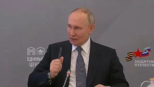 Путин: Россия никому не собирается уступать в ситуации на Украине Путин: Россия никому не собирается уступать в ситуации на Украине