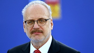 Президент Латвии призвал не выдавать россиянам турвизы и отбирать ВНЖ Президент Латвии призвал не выдавать россиянам турвизы и отбирать ВНЖ