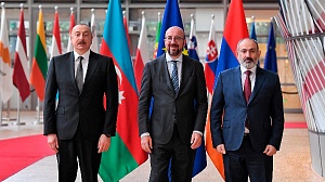 Алиев и Пашинян подписали указы о создании комиссий по делимитации общей границы