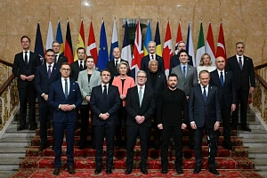 Стармер: Москва не должна диктовать условия мира на Украине Стармер: Москва не должна диктовать условия мира на Украине