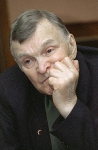 Юрий Бондарев: «Смысл искусства – открывать извечную тайну...» Юрий Бондарев: «Смысл искусства – открывать извечную тайну...»