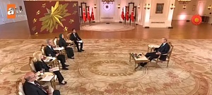 Эрдоган пообещал не дать Западу втянуть Турцию в противостояние с РФ Эрдоган пообещал не дать Западу втянуть Турцию в противостояние с РФ
