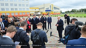 Лукашенко: Россия поставит Белоруссии самолёты и ЗРС С-400 Лукашенко: Россия поставит Белоруссии самолёты и ЗРС С-400